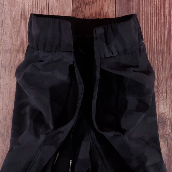Lululemon Womens Size 4 On The Fly 7/8 Pant 27" Incognito Camo Multi Grey W5CITS - Picture 5 of 12